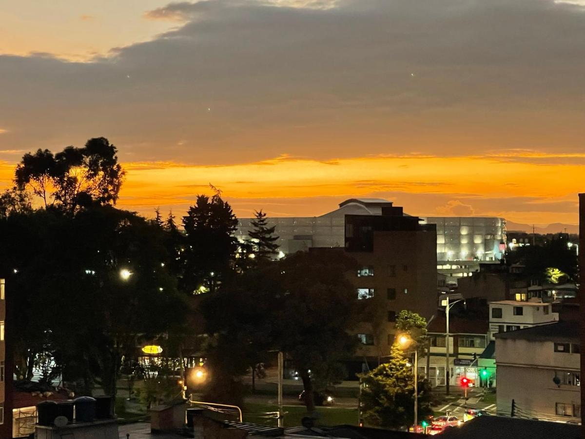 St. Louis Suites - Movistar Arena Bogotá Eksteriør bilde